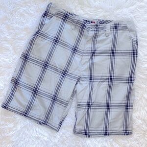 Y2K vintage Quicksilver gray plaid shorts